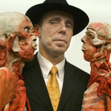 04ee6be0-1078-457c-87ac-6e69d24de5c1 Gunther von Hagens : Le pionnier de la plastination et ses expositions controversées