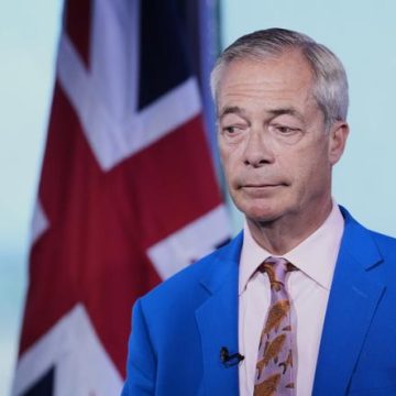 Nigel Farage annonce sa démission et sa candidature à une élection partielle