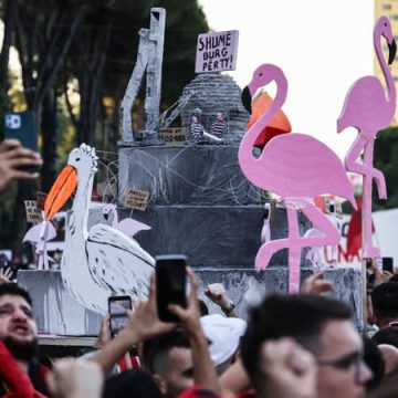 071b03b4-1be7-4ab0-b789-38e5e7c6ec8e La famille de Trump au cœur de la controverse en Albanie