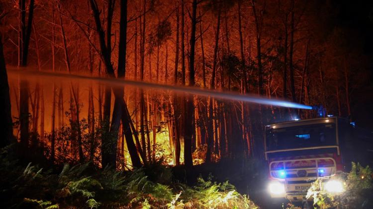 0d788b5b-9051-46ec-8e76-19235d496099 Flamap : Suivi des Incendies en Temps Réel