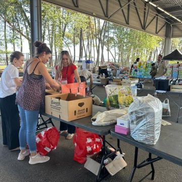 Mobilisation bénévole au Parc des Expositions de Bordeaux après l&rsquo;incendie en Gironde