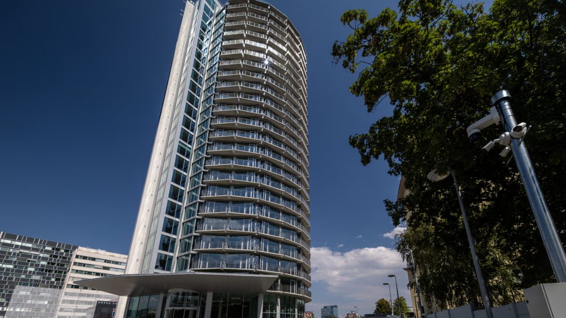 13c6daef-84c1-492b-a837-776203ed751a Scandale autour de la rénovation du ministère de la Défense en Slovaquie