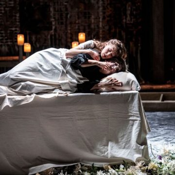 17588354-7dff-4075-a73d-385ee29da363 Accabadora au Festival d’Aix-en-Provence : entre vie et mort
