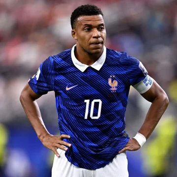 Les Bleus se préparent à affronter l&rsquo;Angleterre pour la troisième place