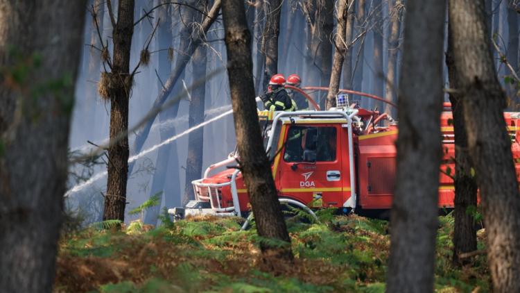 22ed2c22-4ce1-4e97-a038-b143bf9beda1 Intense activité des pompiers en France contre l’avancée des incendies