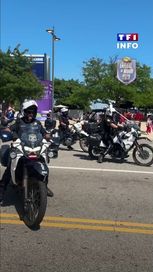 2eec68ec-d265-4696-96cb-630b0999f595 Des motards escortent les supporters français à Philadelphie