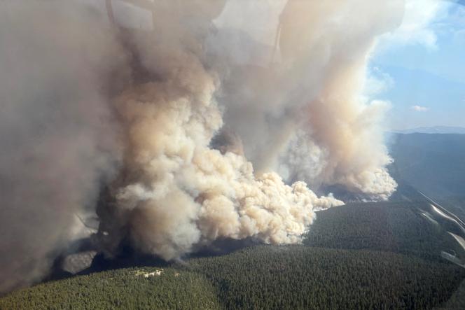 342b8360-f3c1-4283-bdcf-dd8d674d69f6 Le Canada confronté à des incendies de forêt intenses