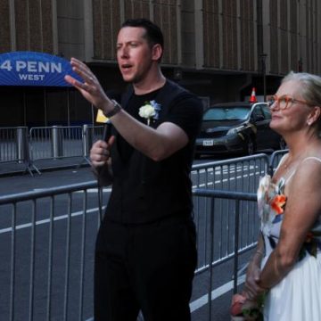 Un mariage médiatique : Taylor Swift et Travis Kelce à New York