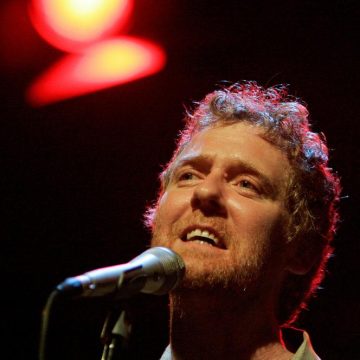 3bb2ae9f-a71b-4f8d-980d-09a21aedf393 Décès du Musicien Irlandais Glen Hansard