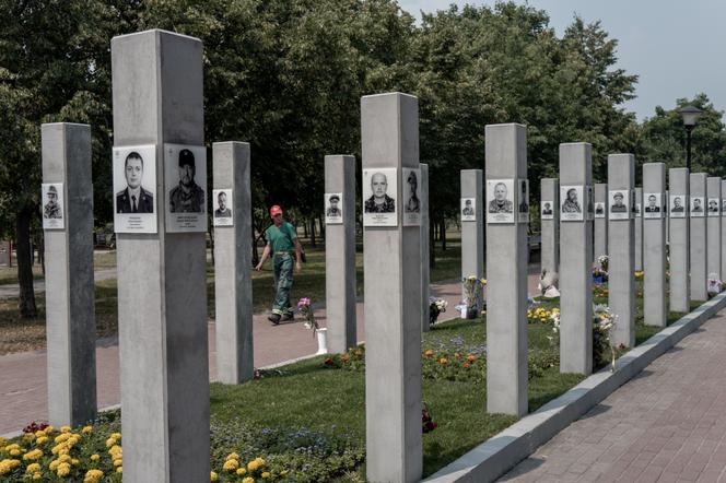 456aaeba-cfa9-4d11-8ba6-3f3364d7a8d9 Inauguration du mémorial militaire à Kiev : Controverses et critiques