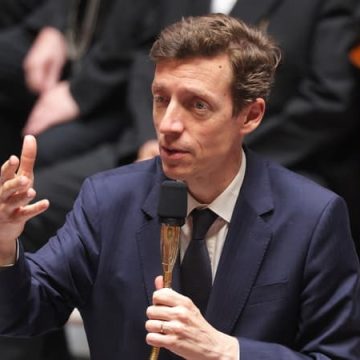 Mesures du gouvernement pour les écoles vulnérables aux fortes chaleurs