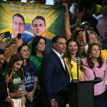 4a2f03c5-661f-4a76-802e-2ef5e6d6e6a6 Le défi politique de Flávio Bolsonaro