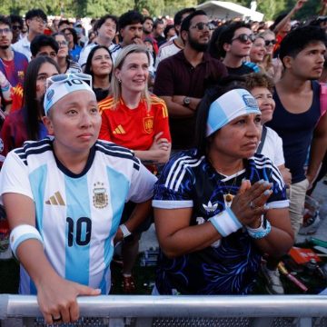 4dd92ac8-0a4f-482a-9f0e-fed5b2031918 Des fans à New York animent la finale de la Coupe du monde malgré des défis