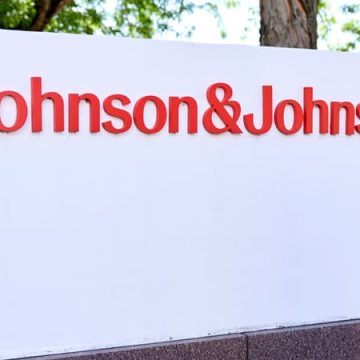 Johnson & Johnson propose 5,5 milliards de dollars pour régler les accusations liées au talc