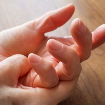 4fee496e-a88f-4a7b-b056-956a6f831dd2 Quand s’inquiéter des fourmillements dans les mains