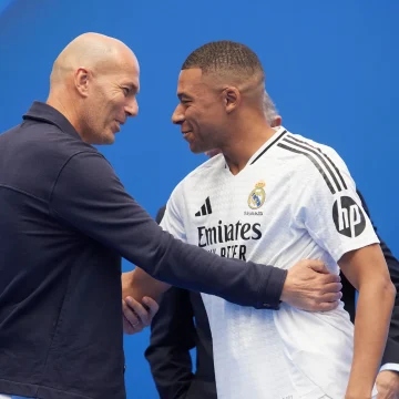 5525e2bb-b4de-4a93-b5b7-03c547a282bd Zinedine Zidane nommé sélectionneur de l’équipe de France