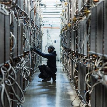 5b8bf160-f2ae-4252-bc43-ce2d880c6813 Centres de données en France : enjeux et investissements