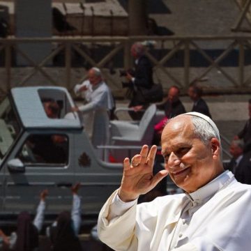 ITALY - POPE LEO XIV DURING HIS WEEKLY GENERAL AUDIENCE IN ST PETER S SQUARE AT THE VATICAN - 2026/6/17 L’organisation d’une messe géante par le pape Léon XIV à Paris
