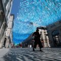 Comment les villes s’adaptent aux canicules en créant des espaces ombragés
