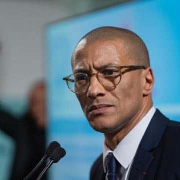 738e1366-1489-48e8-b5fe-5b997a7c4447 Karim Bouamrane, maire socialiste de Saint-Ouen, candidat à l’élection présidentielle
