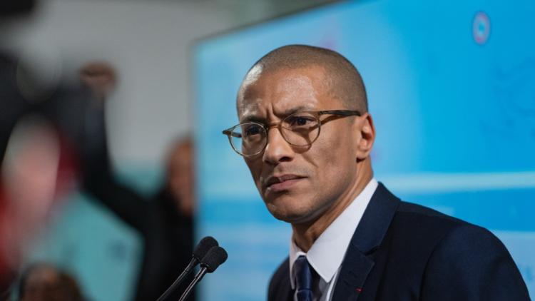 738e1366-1489-48e8-b5fe-5b997a7c4447 Karim Bouamrane, maire socialiste de Saint-Ouen, candidat à l’élection présidentielle