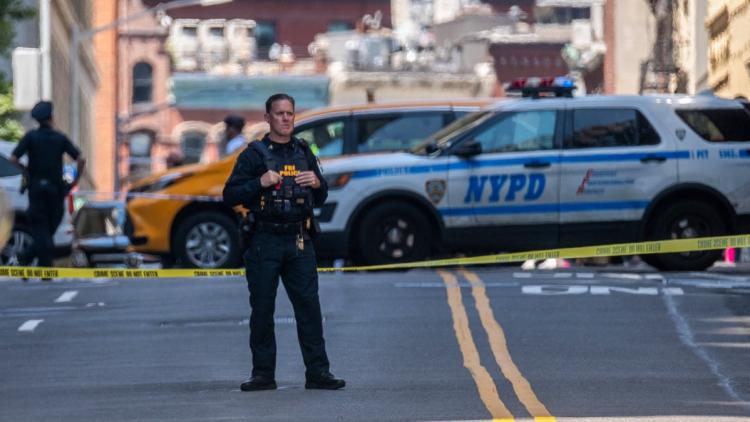 7c7a8250-629f-4be2-90b6-fab9d7bca89d Arrestation du suspect d’attaques à l’arme blanche à New York