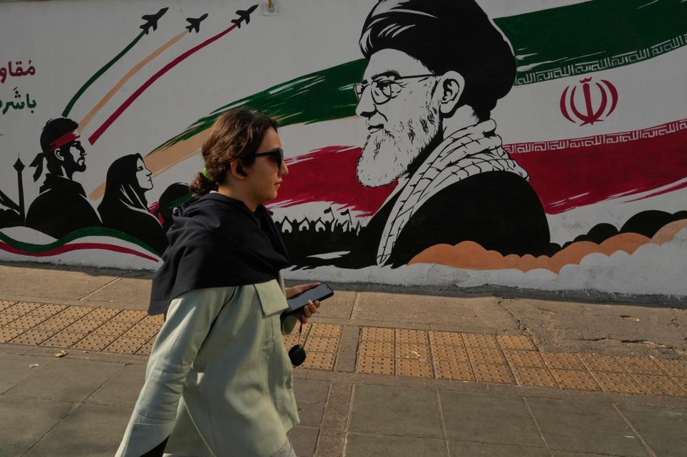 7d94d62f-7c77-41f2-b6f7-3a9e1e904e82 Escalade des tensions au Moyen-Orient après des frappes et sanctions américaines