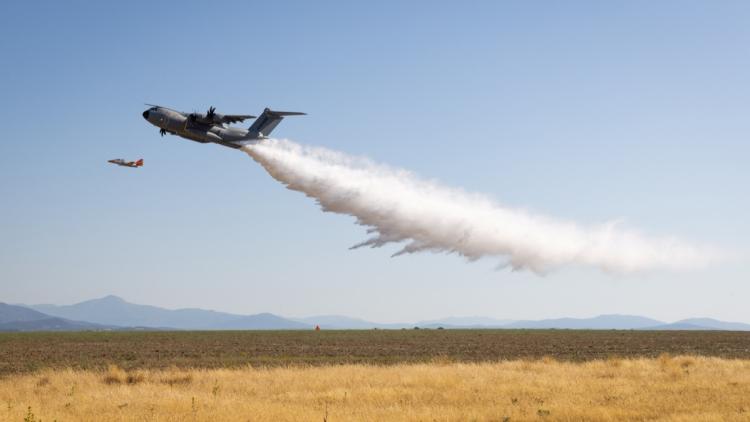 7daca34c-6dfd-4c0b-8fe0-ed30374d3836 Mobilisation de l’A400M pour lutter contre les incendies en France