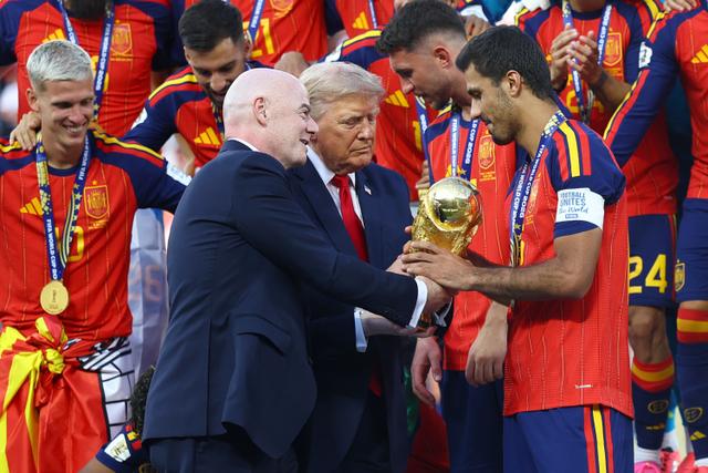 7f461a2a-1878-4eab-b90f-3f461a2c302b Un Mondial de Football en Mutation: 2026 et Au-delà