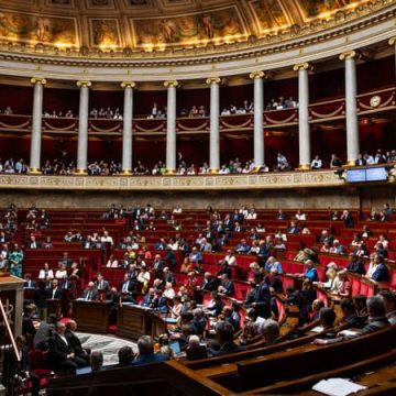 822f2a0e-8866-4193-84f5-03a92d22ff70 Le PS annonce son choix sur la motion de censure des Écologistes