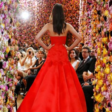 Le Défilé Spectaculaire de Raf Simons Chez Dior