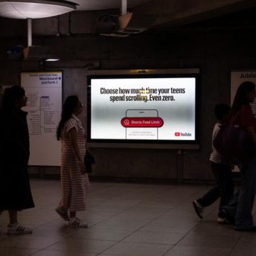 844e4cb6-9b36-4cec-8af1-af4c2498a20a Le Royaume-Uni renforce les restrictions sur les réseaux sociaux pour les jeunes