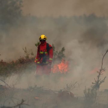 Les incendies en France continuent leur progression