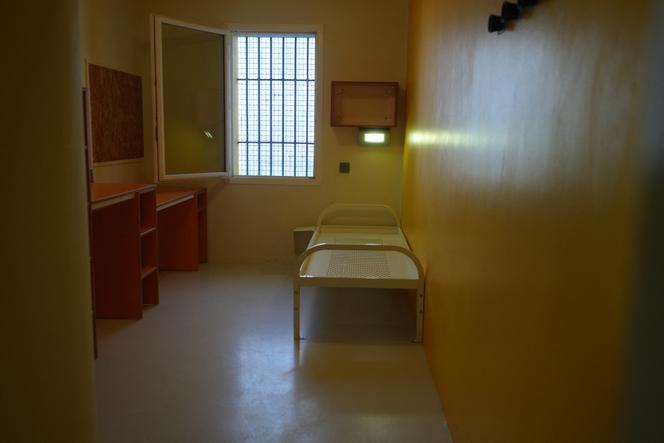 89ab23bc-3682-4f29-b54d-4b82e84061cc Salah Abdeslam : confrontation avec l’administration pénitentiaire