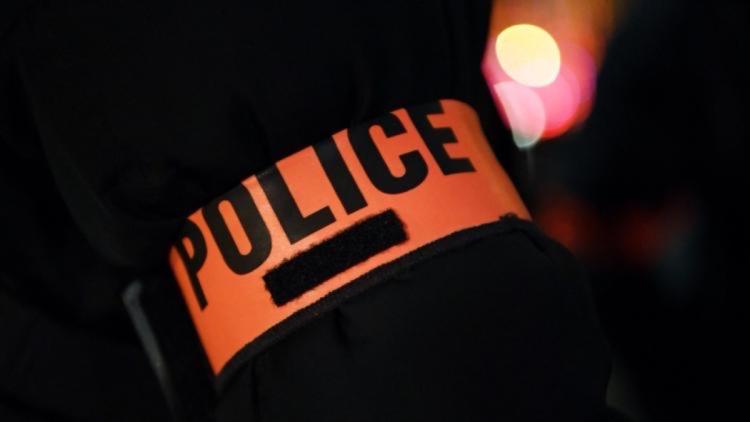 8ca62ce7-e66e-4fc1-b244-b6763a0f6659 Découverte macabre à Saint-Etienne : une mère arrêtée