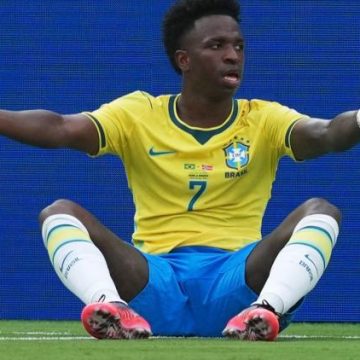 Vinicius Jr arbore un nouveau visage après son élimination en Coupe du monde