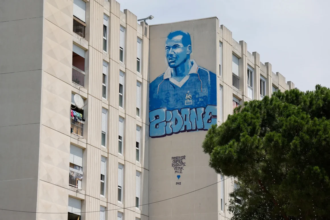 93d8a6bf-b1ec-48b3-ac01-a9a1a4ee0edc Zidane prend les rênes de l’équipe de France