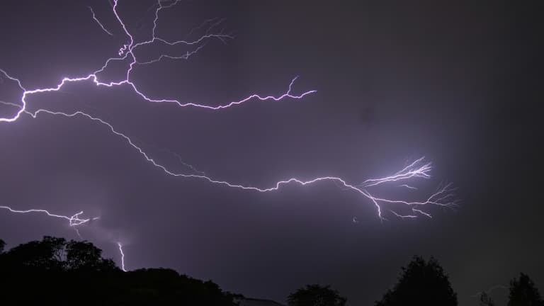 9438643e-525b-4a01-b016-670d5776ddf2 Dix départements en alerte orange pour orages violents