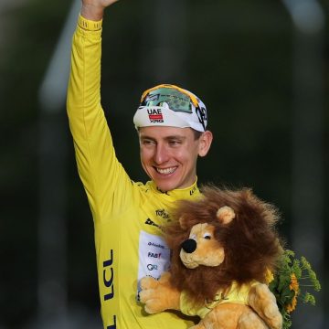 980b1763-4ba8-4361-a2b4-7d0d2c477746 Pogacar remporte son cinquième Tour de France