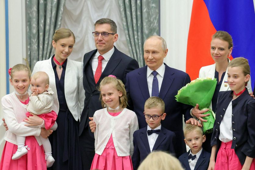 Ceremony To Present State Awards To Multi-Child Families At Moscow's Kremlin Le choix de s’installer en Russie : un phénomène croissant