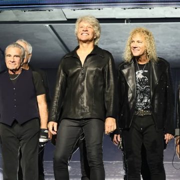 9fd6ce6e-3e6e-4e7d-8bd5-f7f3be1c1d49 Jon Bon Jovi interrompt son concert au Madison Square Garden