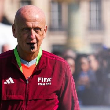 La FIFA défend ses arbitres après les critiques de Didier Deschamps