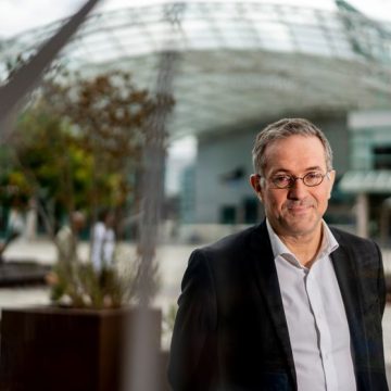 NICOLAS SAMSOEN Entretien avec Nicolas Samsoen : Le courage face aux défis de l’immigration