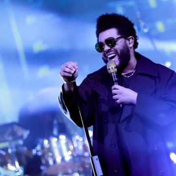 b34fc5c4-bee2-4dcc-bc1f-6a8fb586d728 The Weeknd séduit Paris avec son concert spectaculaire au Stade de France