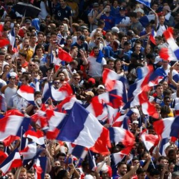 b8c38f23-43bf-480f-b10b-95c52504b101 La Fan-zone à Paris : Un Projet pour le Quart de Finale des Bleus