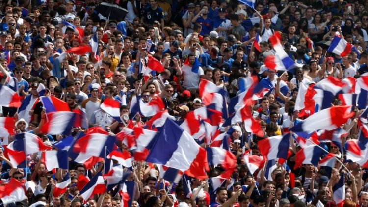 b8c38f23-43bf-480f-b10b-95c52504b101 La Fan-zone à Paris : Un Projet pour le Quart de Finale des Bleus
