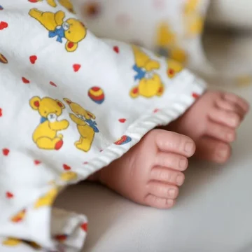 La reconnaissance de la filiation par la Cour de cassation pour les enfants nés d&rsquo;une GPA à l&rsquo;étranger