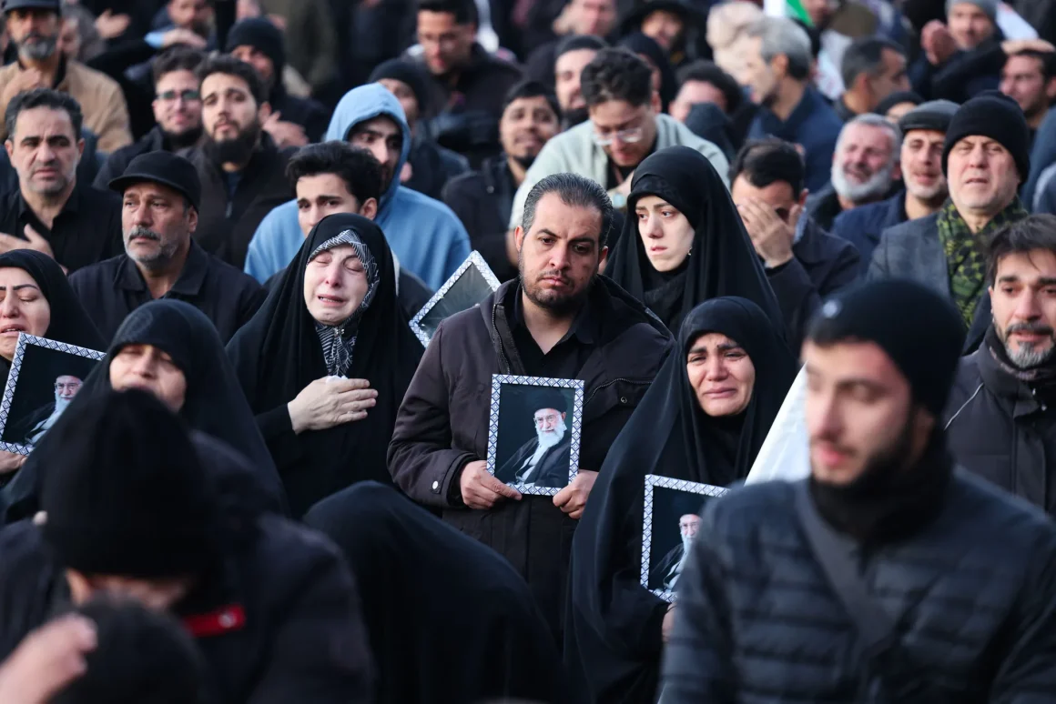 Iran en deuil : les funérailles de l’ayatollah Ali Khamenei