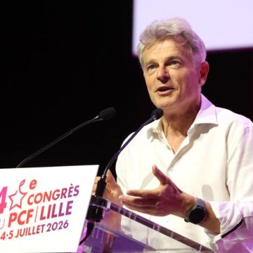 d1addfaa-8e4d-4725-8ea6-f80c9449e120 Fabien Roussel : Réélection et Projets Politique