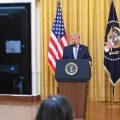 Les attaques de Donald Trump contre la démocratie américaine